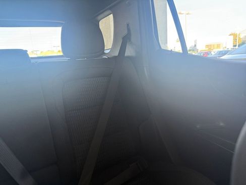 Used 2025 Chevrolet Equinox LT image 37