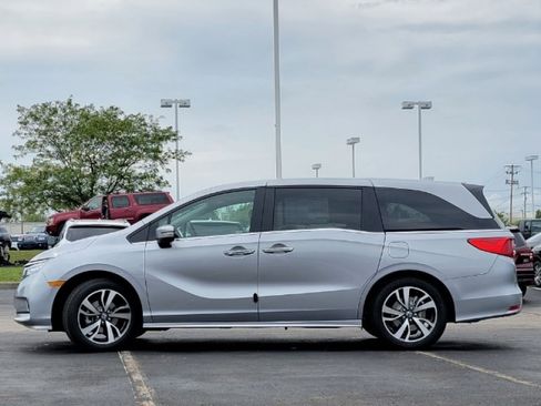 Used 2024 Honda Odyssey Touring image 5