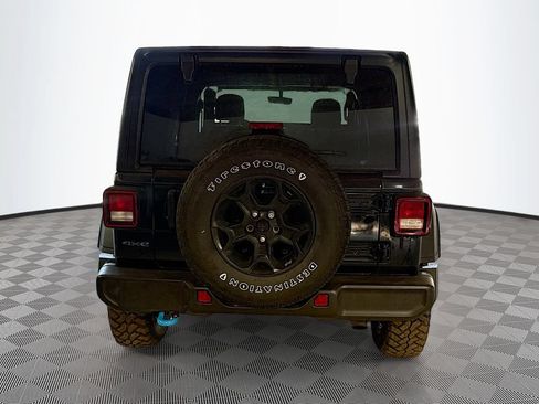 Used 2023 Jeep Wrangler Unlimited w/ Cold Weather Group AWD/4WD image 7