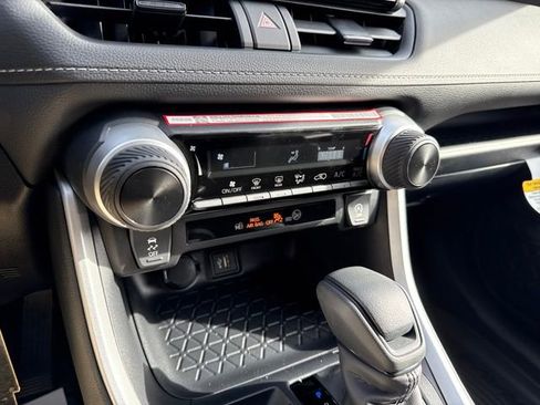 New 2025 Toyota RAV4 LE image 18