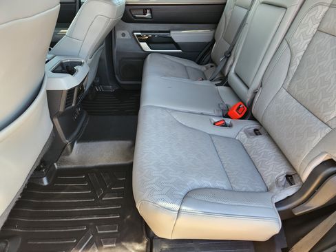 Used 2024 Toyota Sequoia Limited image 32