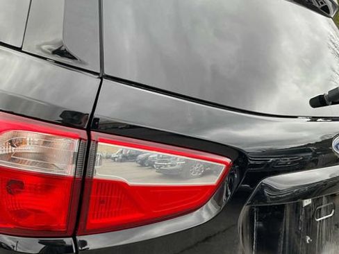 Used 2021 Ford EcoSport SE FWD image 17