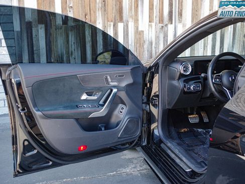 Used 2023 Mercedes-Benz CLA 250 4MATIC image 10