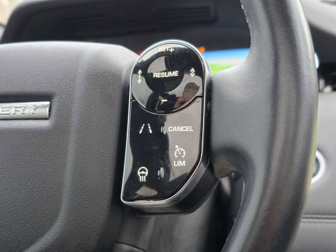 Used 2020 Land Rover Discovery Sport SE image 30