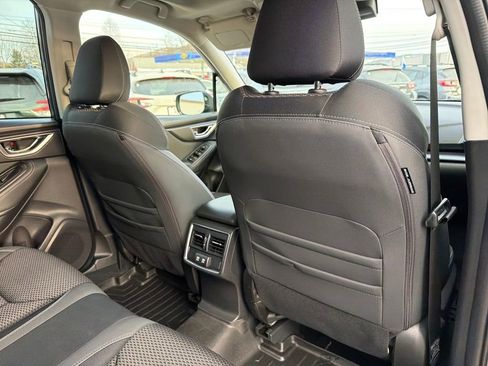 Used 2023 Subaru Forester Premium image 37