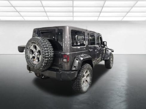 Used 2017 Jeep Wrangler Unlimited Sahara w/ Dual Top Group AWD/4WD image 5