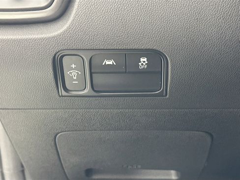Used 2022 Kia Sorento S image 10