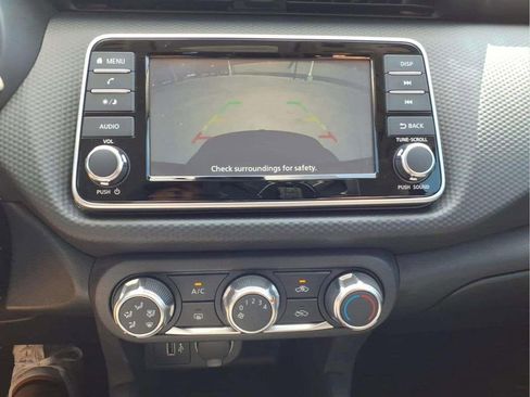 Used 2025 Nissan Kicks Play S image 16