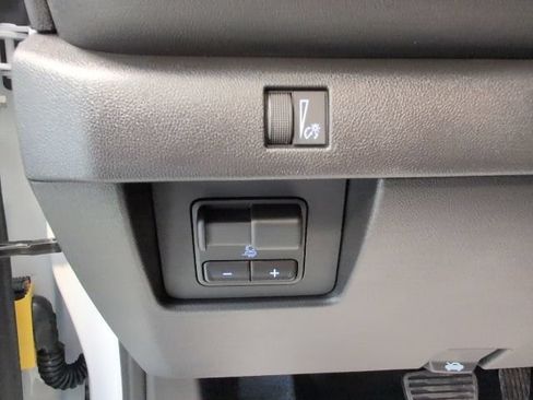 New 2026 Chevrolet Colorado Trail Boss AWD/4WD image 16