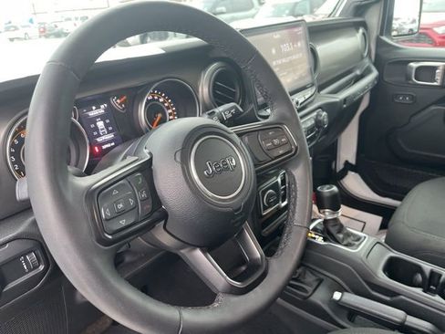 Used 2023 Jeep Wrangler Unlimited Sport image 14