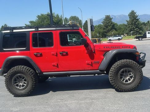 Used 2021 Jeep Wrangler Unlimited Rubicon AWD/4WD image 4