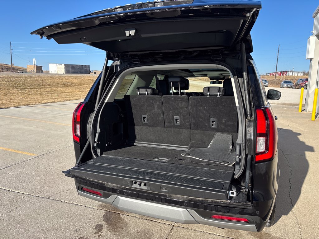 Certified 2025 Ford Expedition Platinum AWD/4WD image 20