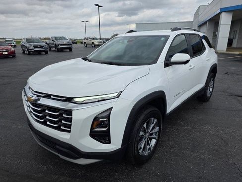 Used 2025 Chevrolet Equinox LT w/ Convenience Package II image 16