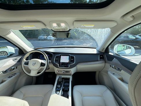 Used 2023 Volvo XC90 B6 Core AWD/4WD image 22