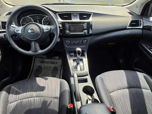 Used 2017 Nissan Sentra SV w/ Electronics Package FWD image 9