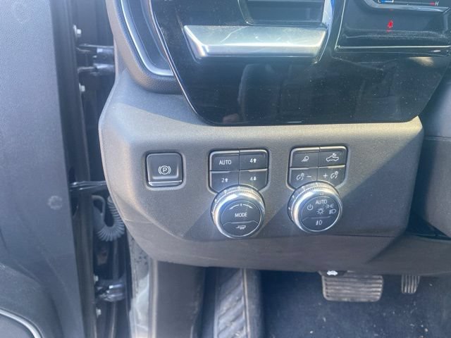Used 2022 GMC Sierra 1500 SLT w/ SLT Premium Package AWD/4WD image 19