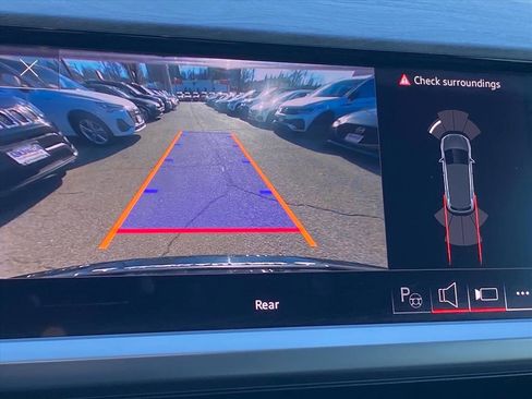 Used 2023 Audi Q4 e-tron Premium Plus w/ Premium Plus image 16