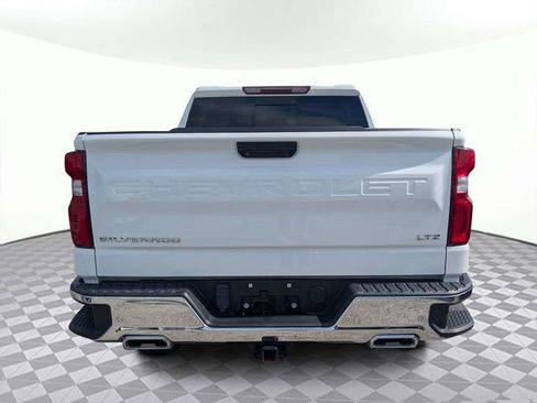 Used 2023 Chevrolet Silverado 1500 LTZ AWD/4WD image 3