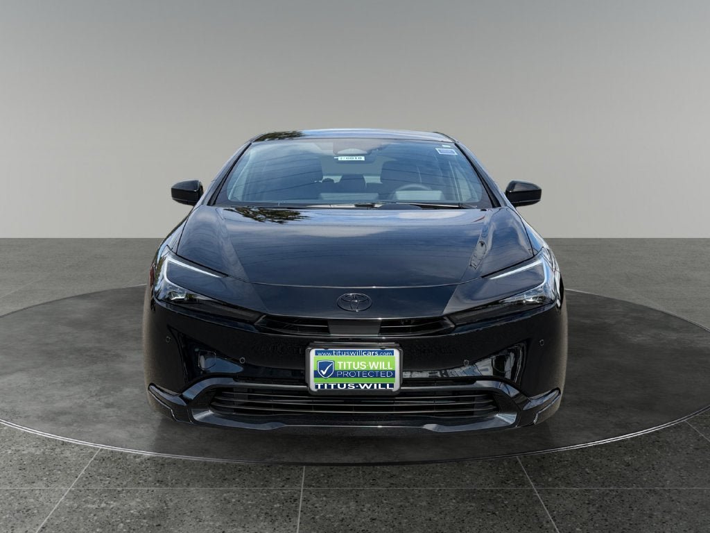 New 2027 Toyota Prius Plug-In Hybrid FWD image 2
