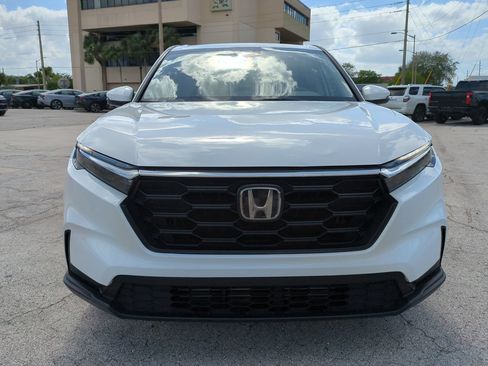Used 2023 Honda CR-V LX image 9