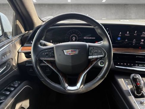 Used 2021 Cadillac Escalade Premium Luxury RWD image 21