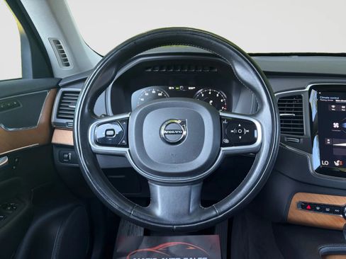 Used 2022 Volvo XC90 T6 Momentum w/ Climate Package AWD/4WD image 31
