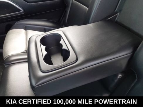 Certified 2024 Kia Telluride LX FWD image 27