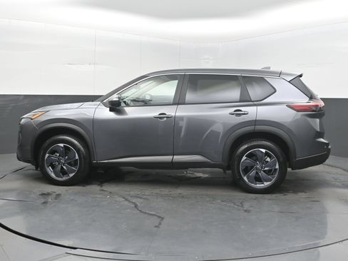 Used 2025 Nissan Rogue SV FWD image 7