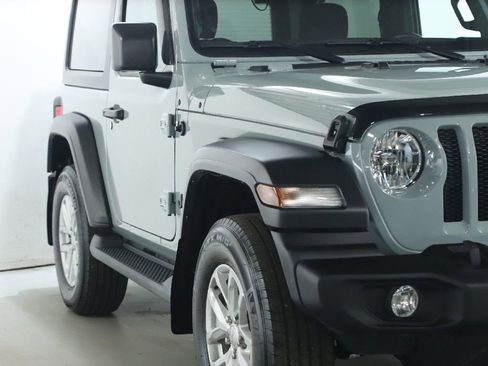 Used 2023 Jeep Wrangler Sport AWD/4WD image 8