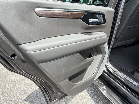 New 2026 Chevrolet Tahoe LT w/ Comfort Package AWD/4WD image 15