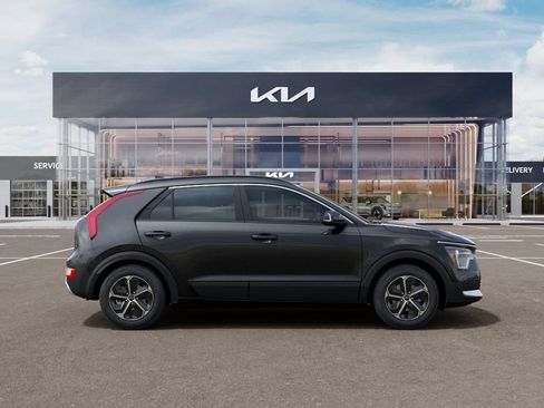 New 2026 Kia Niro EX FWD image 3