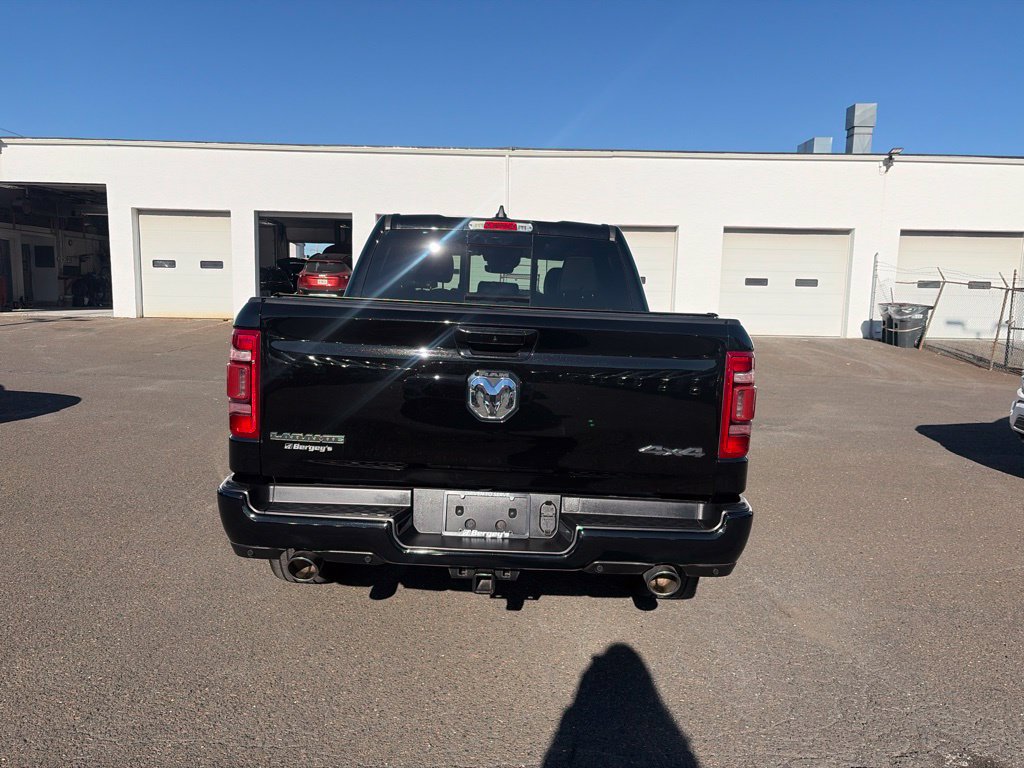 Used 2022 RAM 1500 Laramie AWD/4WD image 5