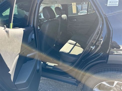 New 2026 Chevrolet Trax LT image 28