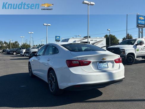 Used 2024 Chevrolet Malibu LT FWD image 5