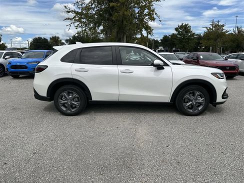 New 2026 Honda HR-V LX image 7