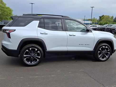 New 2026 Chevrolet Equinox RS AWD/4WD image 3