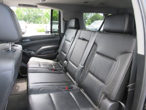 Used 2018 Chevrolet Suburban LT AWD/4WD image 25