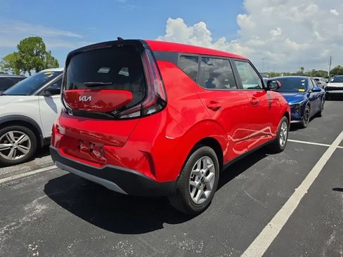 Certified 2024 Kia Soul LX w/ Option Group 015 FWD image 15