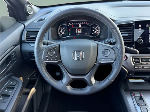 Used 2023 Honda Passport EX-L image 11