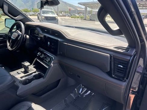 Certified 2023 GMC Sierra 1500 AT4 w/ Technology Package AWD/4WD image 32