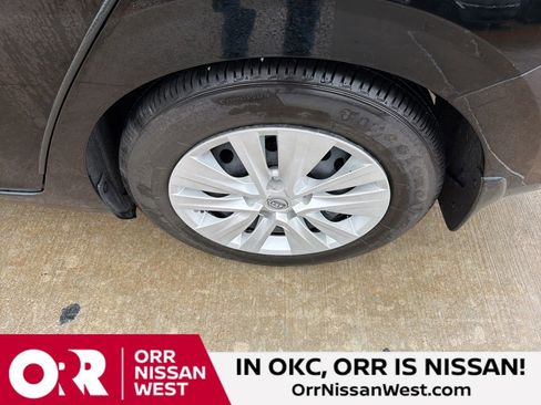 Used 2025 Nissan Sentra S image 9