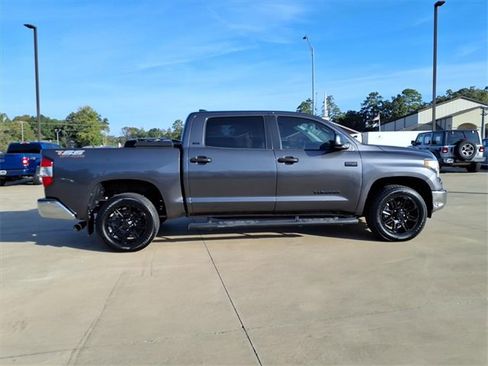 Used 2020 Toyota Tundra SR5 image 2