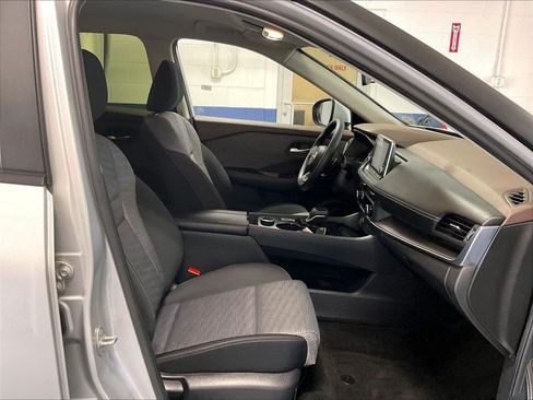 Used 2023 Nissan Rogue SV AWD/4WD image 11