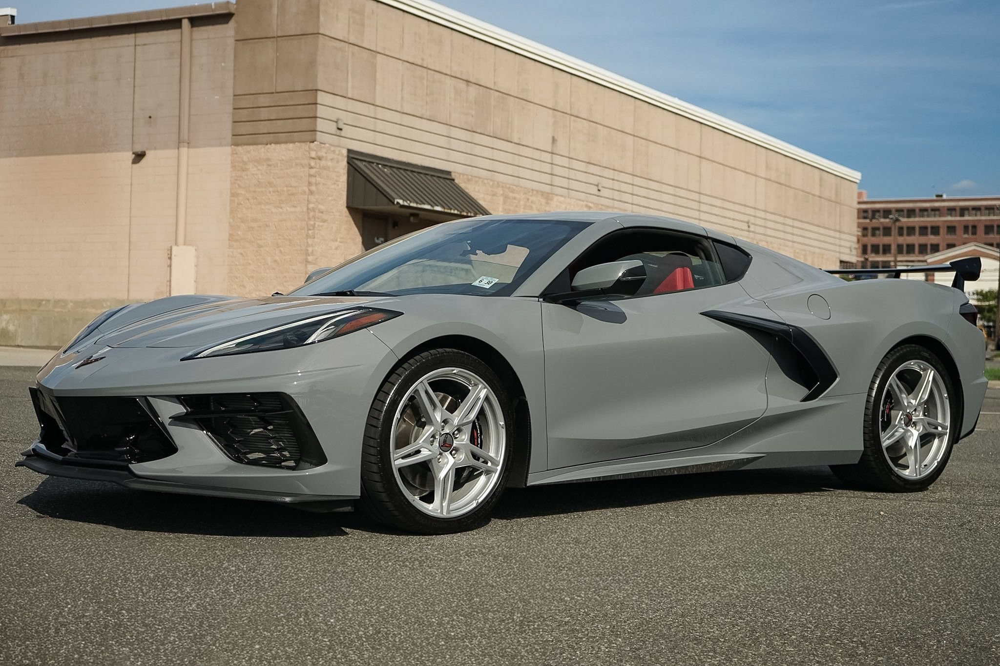 Used 2025 Chevrolet Corvette Stingray Preferred Cpe w/ Z51 Performance Package RWD image 3