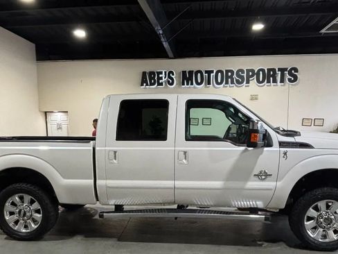 Used 2016 Ford F250 Lariat w/ Lariat Ultimate Package AWD/4WD image 8