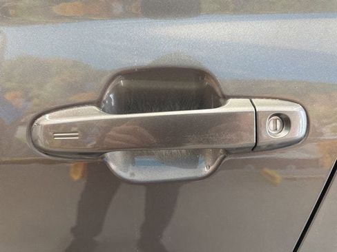 Used 2021 Subaru Forester Premium image 14