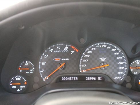 Used 2004 Chevrolet Corvette Z06 w/ Memory Package RWD image 38