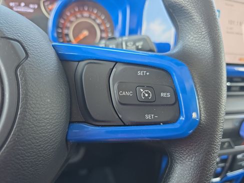 Used 2025 Jeep Wrangler Unlimited Sport AWD/4WD image 20