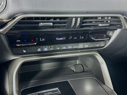 Used 2025 MAZDA CX-90 3.3 Turbo w/ Preferred Package image 23