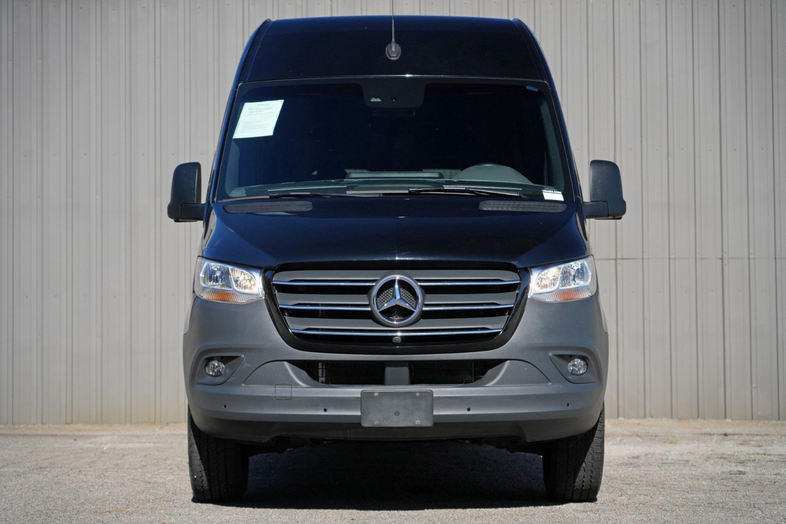 Used 2024 Mercedes-Benz Sprinter 2500 image 7